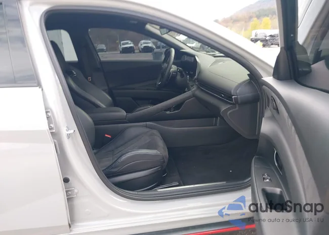 KMHLW4DK3SU027697: 43575551