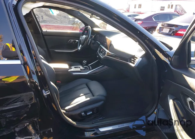 WBA5R7C50KFH14397: 43575848