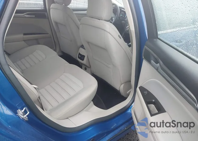 3FA6P0LU1HR400686: 43575041