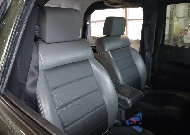 1J4FA24159L725265: 43575282