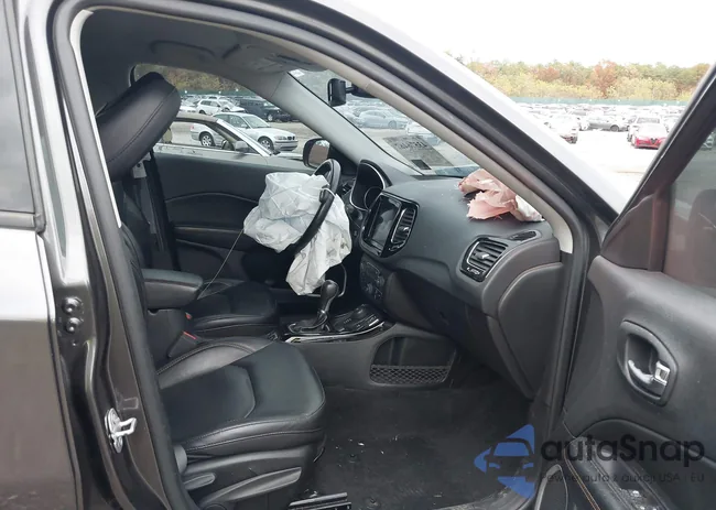 3C4NJDCB8KT775644: 43576467