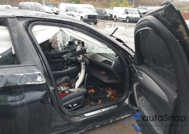 WBAJB1C54JB084225: 43576477