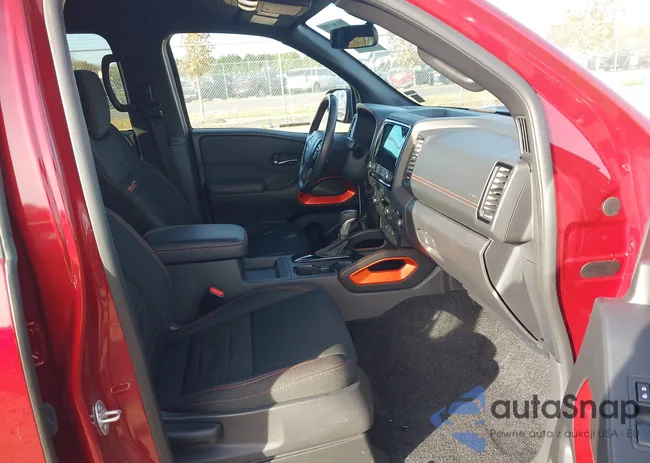 1N6ED1EK5RN666326: 43576155