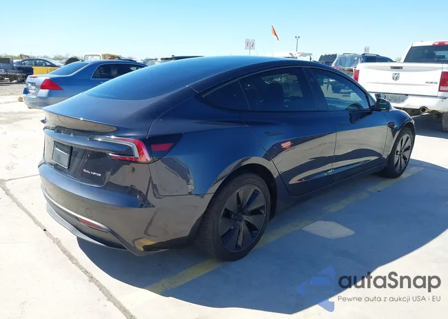 5YJ3E1EB0RF815909: 43576178