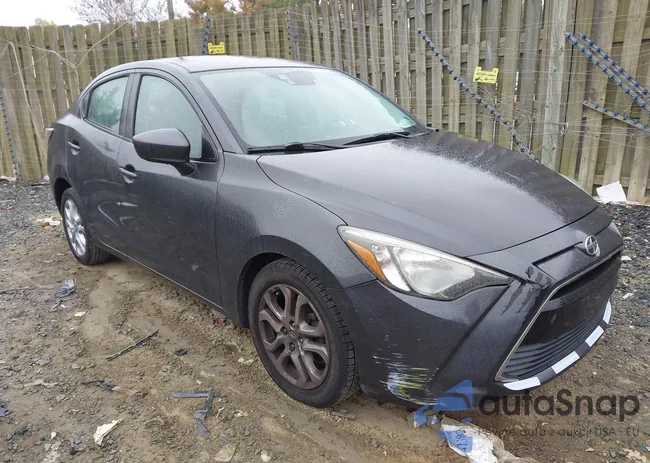 3MYDLBZV1GY121513: 43577377