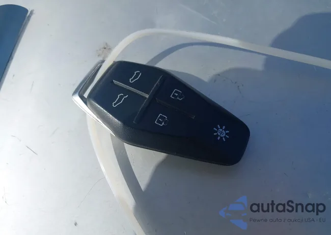 VCF1ZBU25PG003740: 43577396