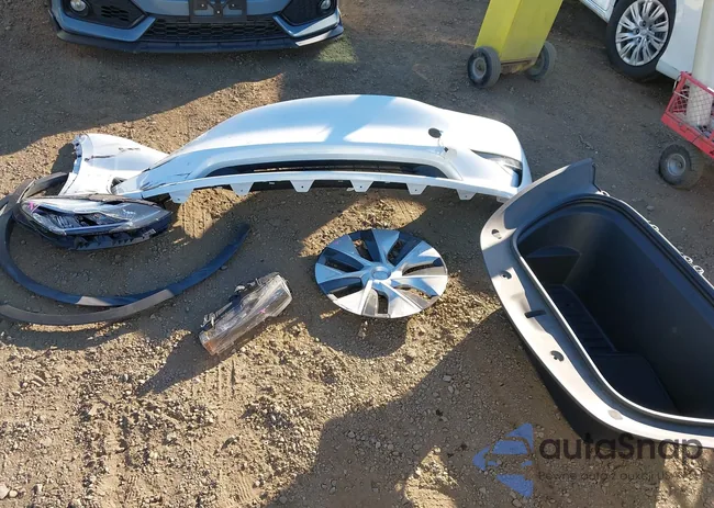 5YJYGDEE4MF222977: 43577432