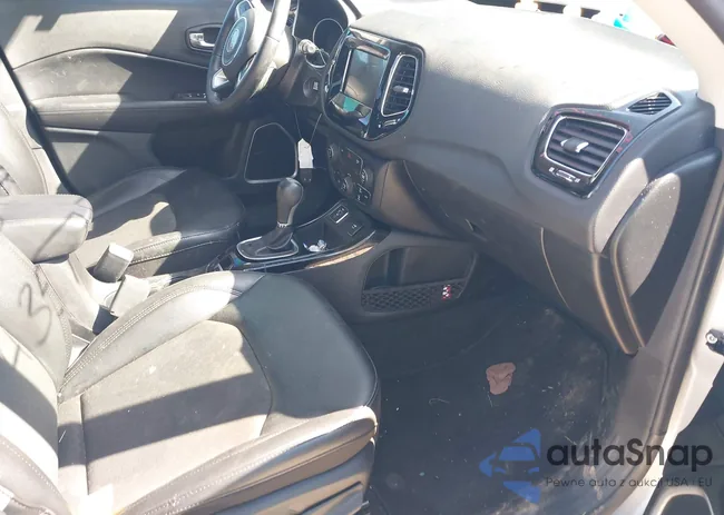 3C4NJCBB4LT129403: 43577639