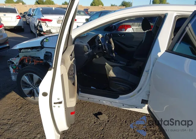 KMHC65LD8JU084775: 43577708