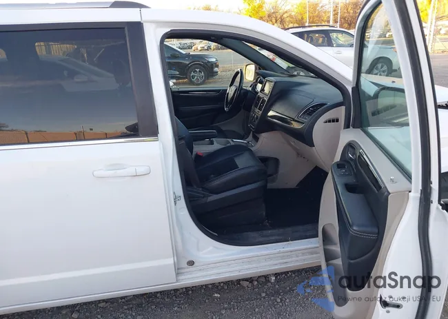 2C4RDGCG9JR268629: 43577773