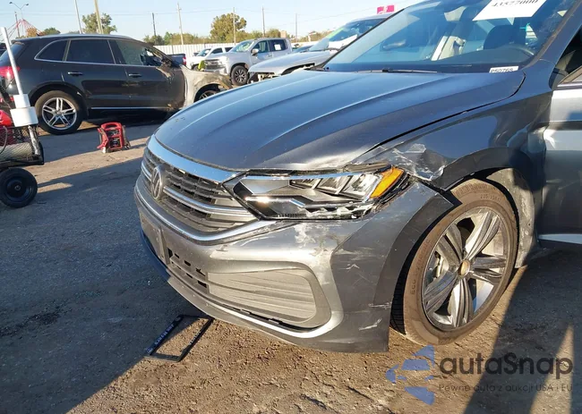 3VW7M7BU1RM070285: 43577000