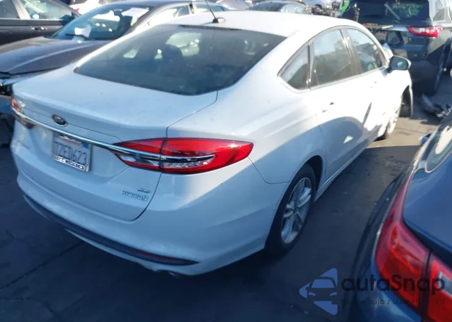 3FA6P0LU4JR103109: 43577204