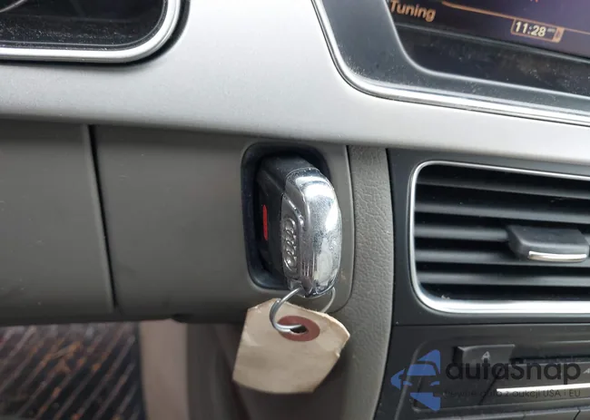 WAULFAFH2BN004889: 43577216