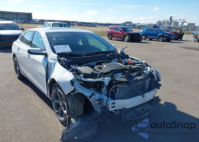 1G1ZD5ST4RF203928: 43577302