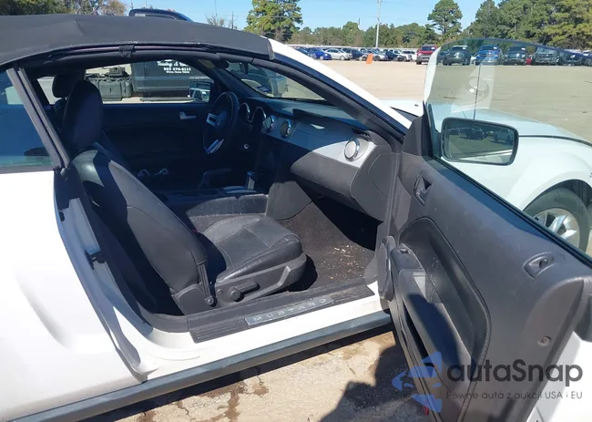 1ZVFT84N455207827: 43578365