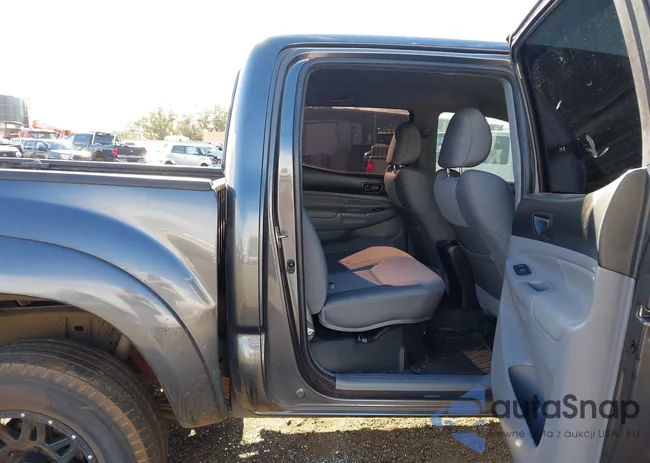 3TMJU4GN0DM152669: 43578535