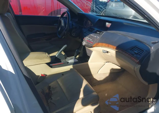 1HGCP3F89BA001766: 43578082