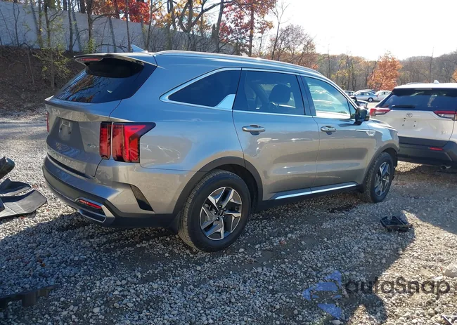 KNDRG4LG3N5081136: 43579332