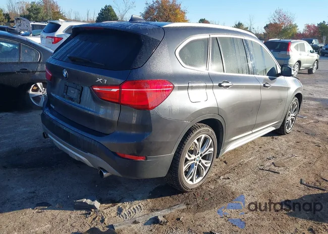 WBXHT3C37GP885996: 43579500