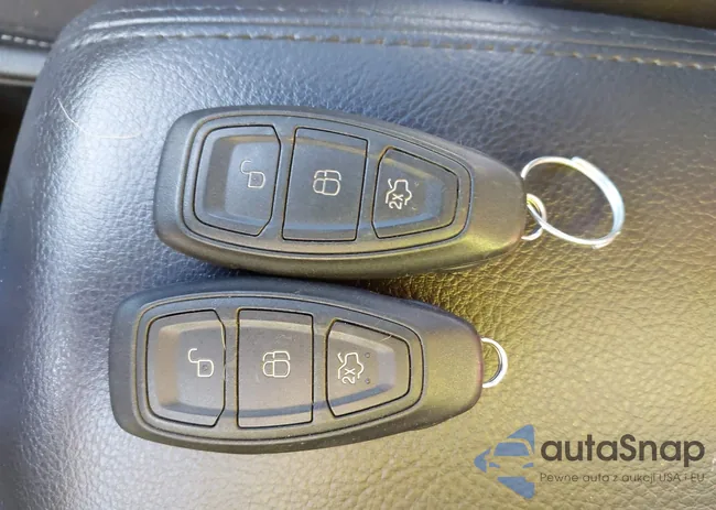 1FADP3L9XHL319740: 43579587