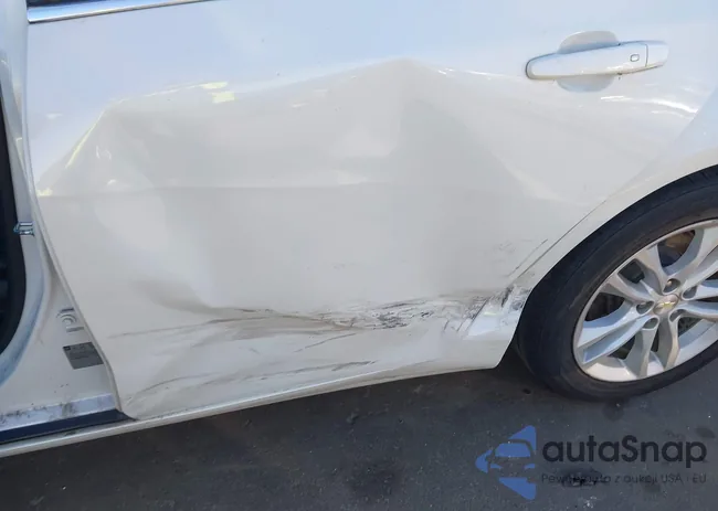 1G1ZE5ST6GF332277: 43579807