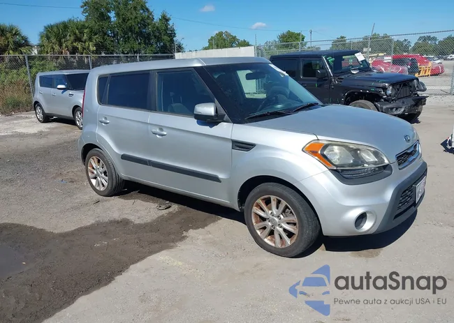 KNDJT2A60C7443044: 43579095