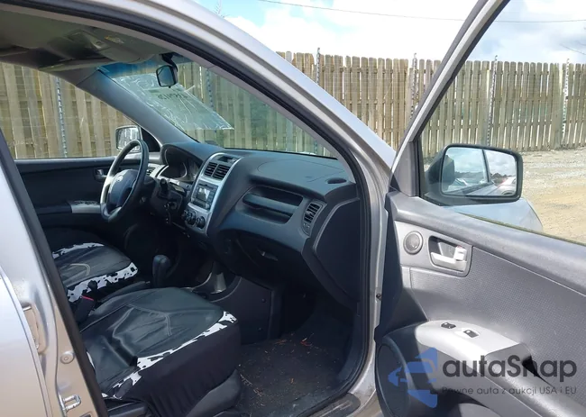 KNDJE723097555489: 43579126