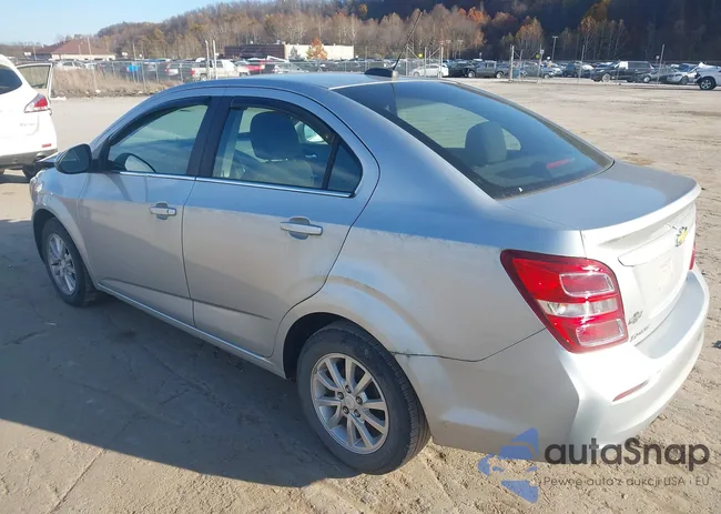 1G1JD5SB9L4142843: 43580533