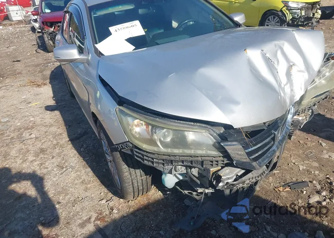 1HGCR3F87DA048579: 43580605