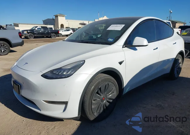 5YJYGAEE5MF212702: 43580915