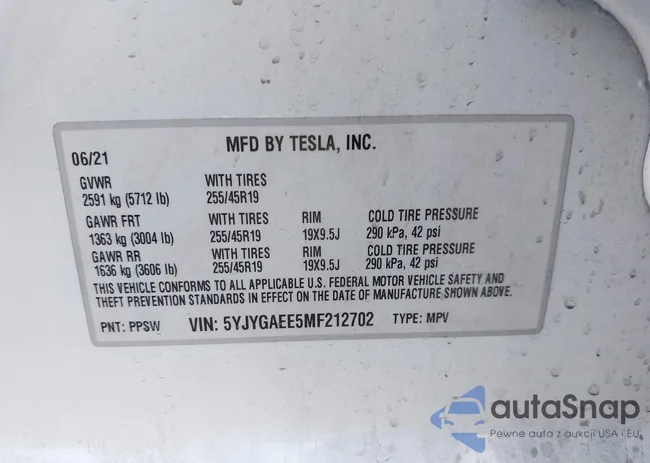 5YJYGAEE5MF212702: 43580915