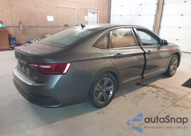 3VW7M7BU2PM058143: 43581370