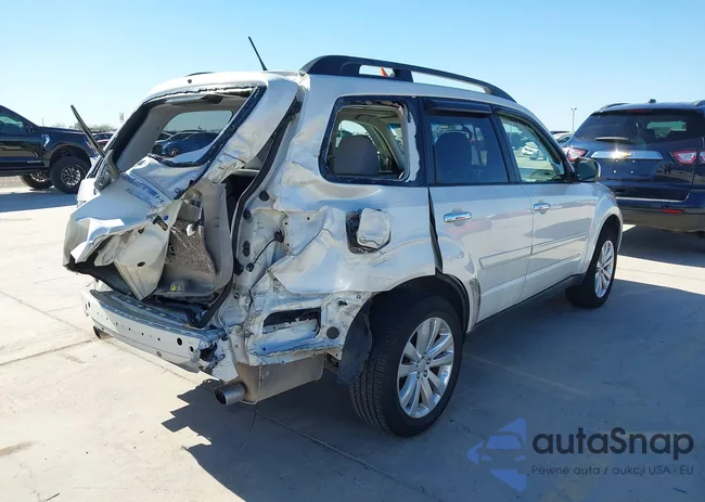 JF2SHAEC2DH404646: 43581880