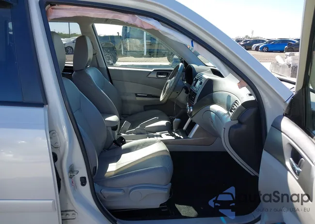 JF2SHAEC2DH404646: 43581880