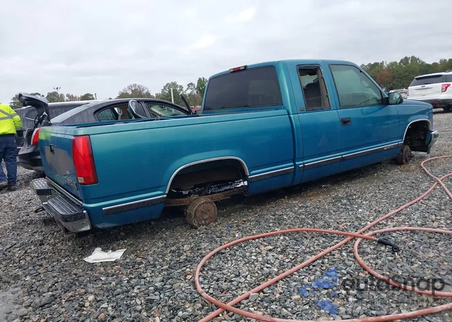 2GCEC19R2W1108282: 43581895