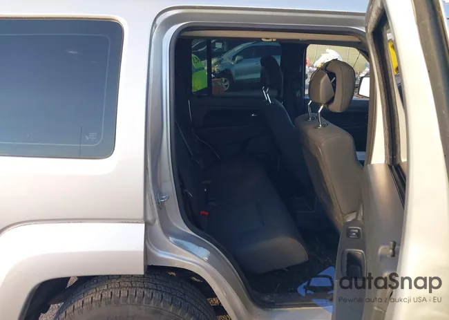 1C4PJMAKXCW104290: 43581131