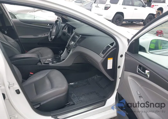 KMHEC4A46DA068479: 43581153