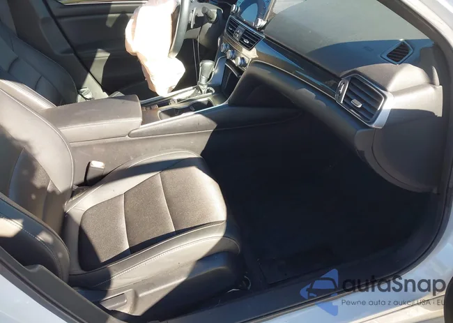 1HGCV1F31KA069526: 43581180