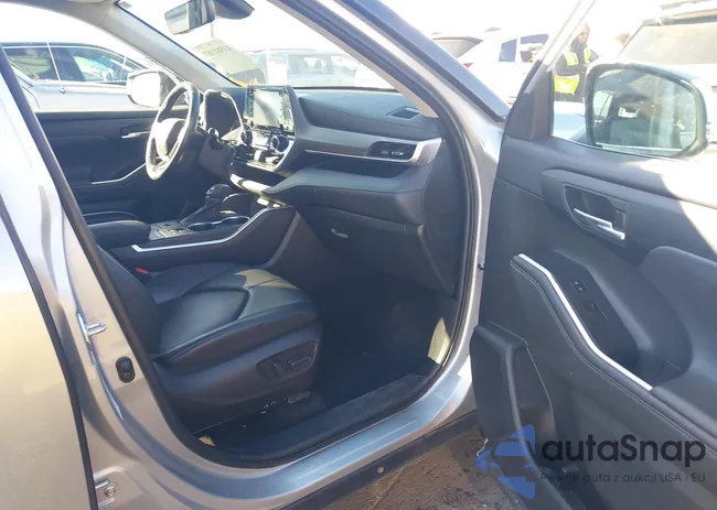 5TDGZRBH9NS582955: 43581187