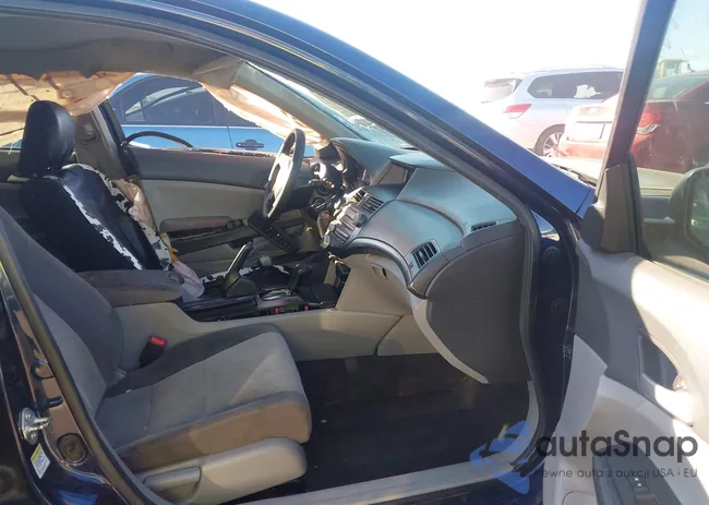 1HGCP2F39AA044517: 43581259