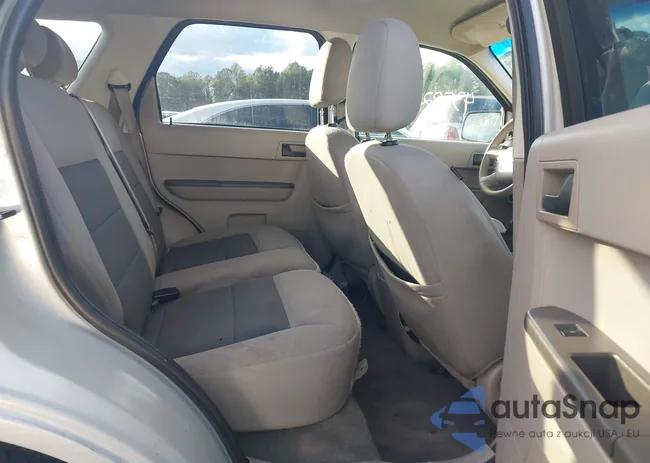 1FMCU031X8KA25540: 43582570