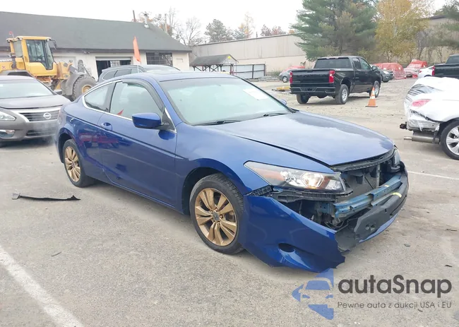 1HGCS1B84AA018563: 43582636