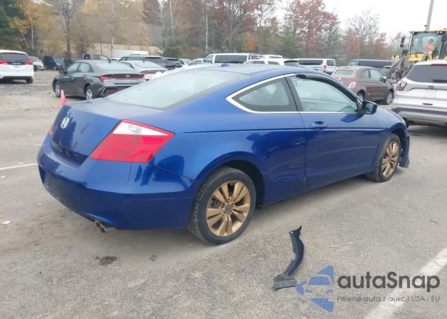 1HGCS1B84AA018563: 43582636