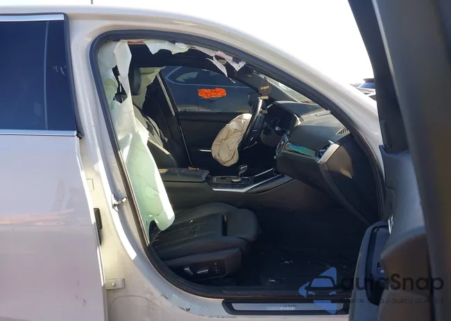 WBA5R7C05LFH52925: 43582685