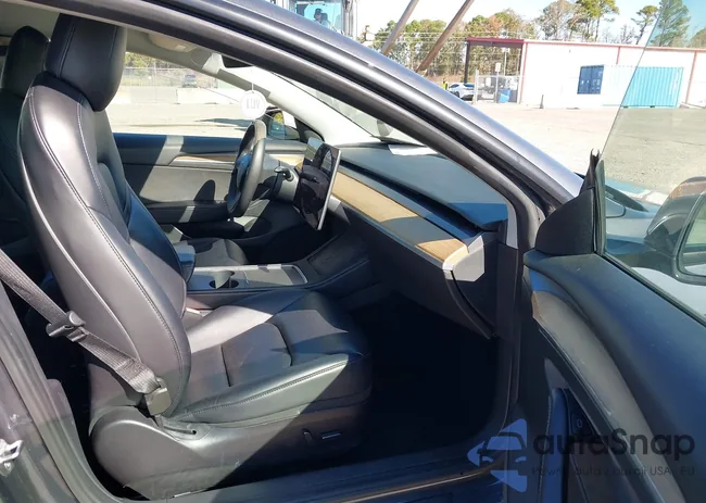 5YJ3E1EA2NF189362: 43582847