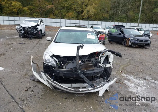 1N4AL3APXEC425682: 43582875