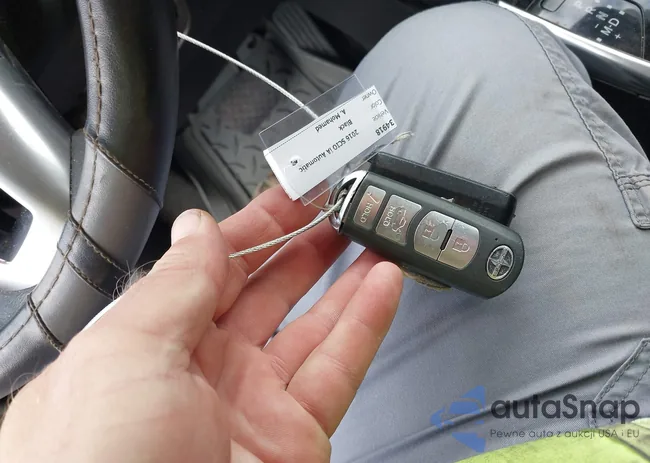 3MYDLBZV2GY120886: 43582142