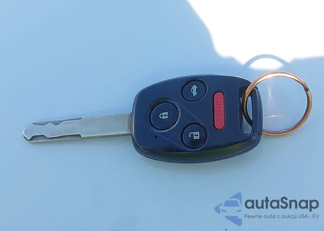 1HGCP2F67CA023209: 43583700