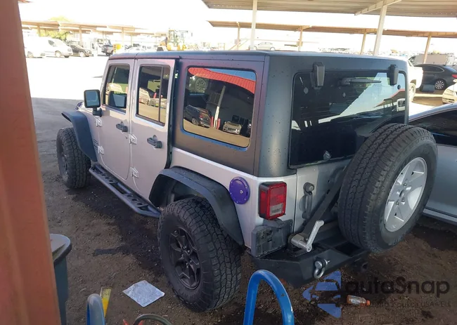 1J4BA3H1XAL207316: 43583744