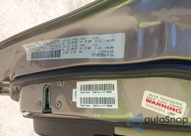 1C4PJLCB2JD573390: 43583916